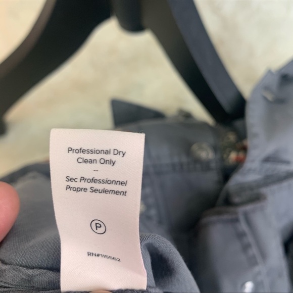 Cinq á Sept Folk Cropped Canyon Jean Jacket Grey Floral Embroidery Size L NWT - Picture 12 of 12